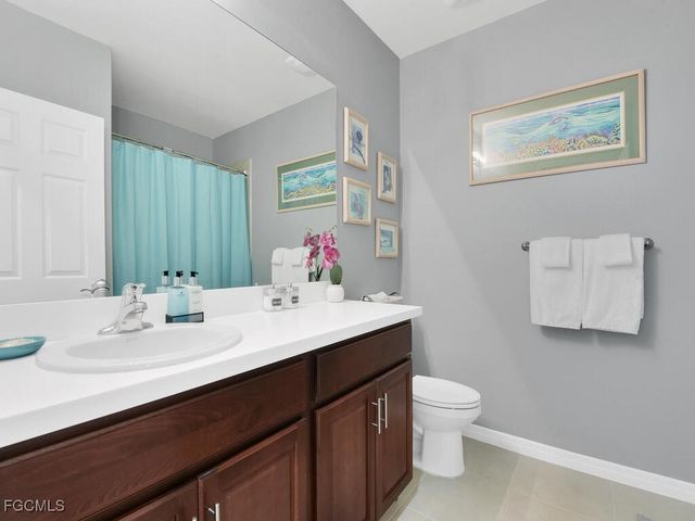 1426 SW Embers TER, Cape Coral, FL 33991