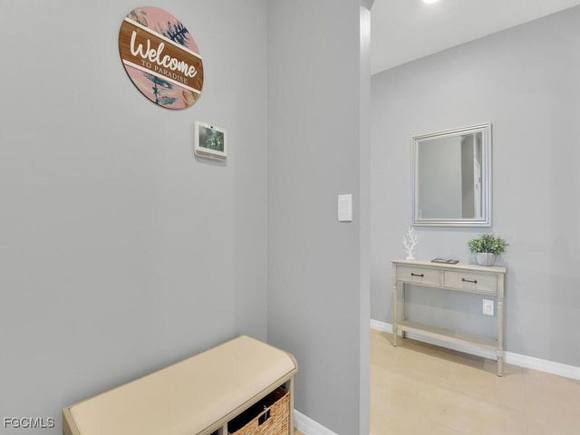 1426 SW Embers TER, Cape Coral, FL 33991