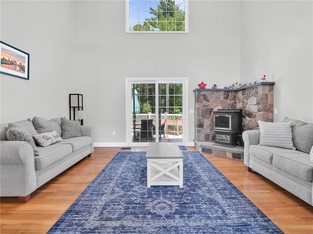 5 WEYMOUTH Lane, Coventry, RI 02816