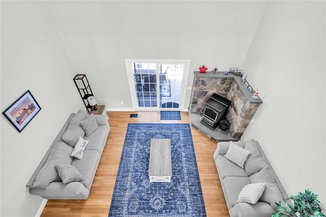 5 WEYMOUTH Lane, Coventry, RI 02816