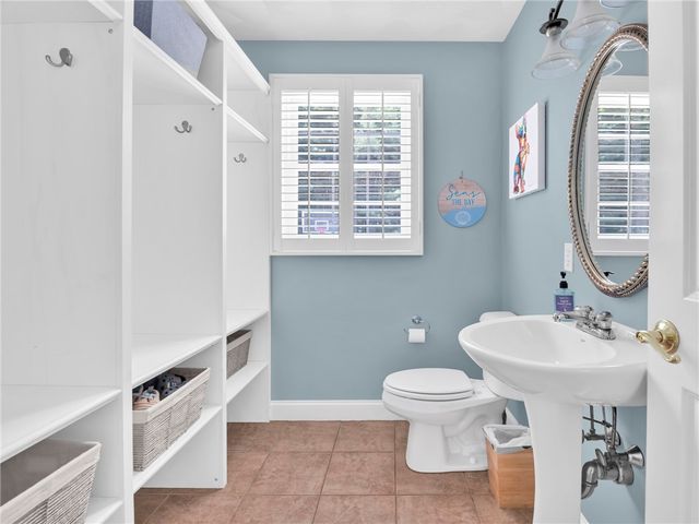5 WEYMOUTH Lane, Coventry, RI 02816