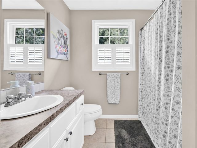 5 WEYMOUTH Lane, Coventry, RI 02816