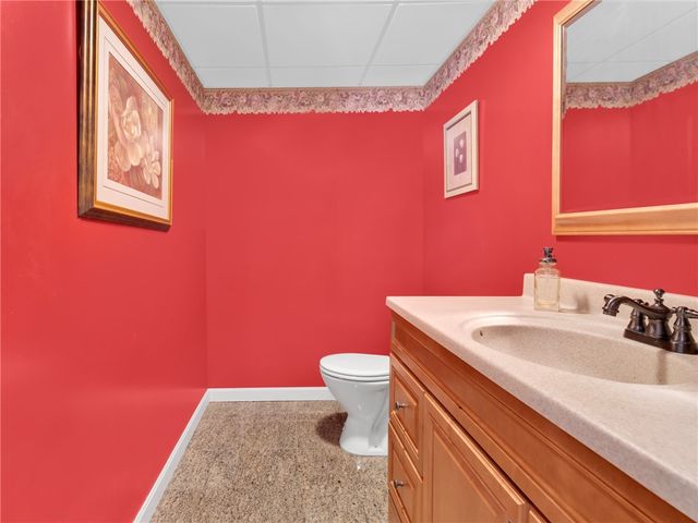 5 WEYMOUTH Lane, Coventry, RI 02816
