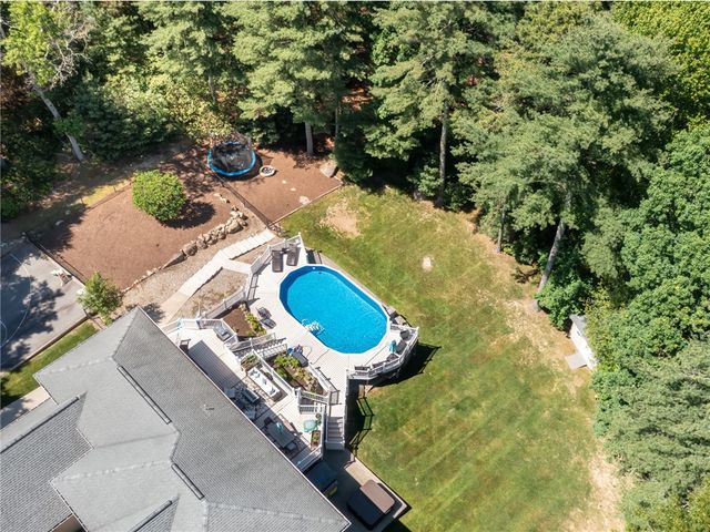 5 WEYMOUTH Lane, Coventry, RI 02816