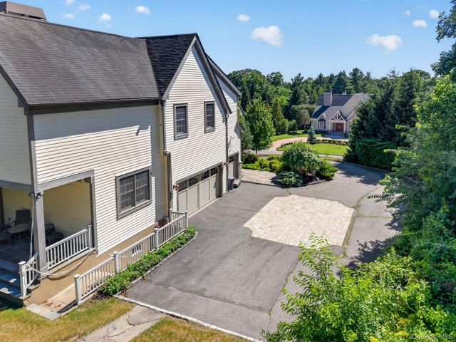 5 Westgate Road, Muttontown, NY 11791
