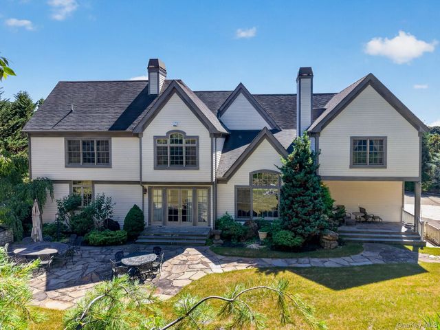 5 Westgate Road, Muttontown, NY 11791