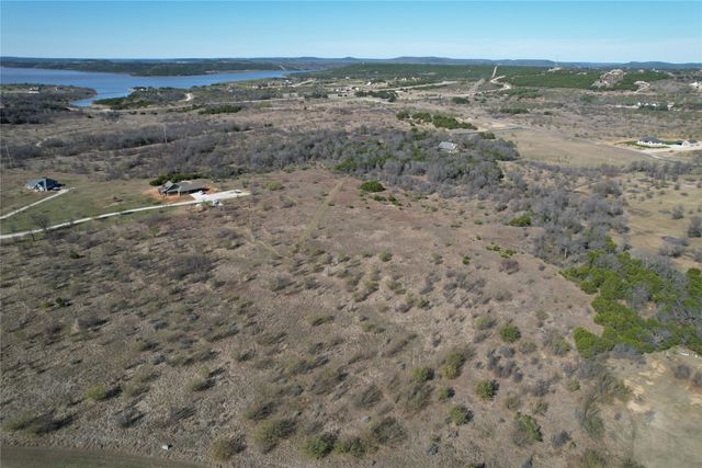 2045 Canyon Wren Loop, Graford, TX 76449