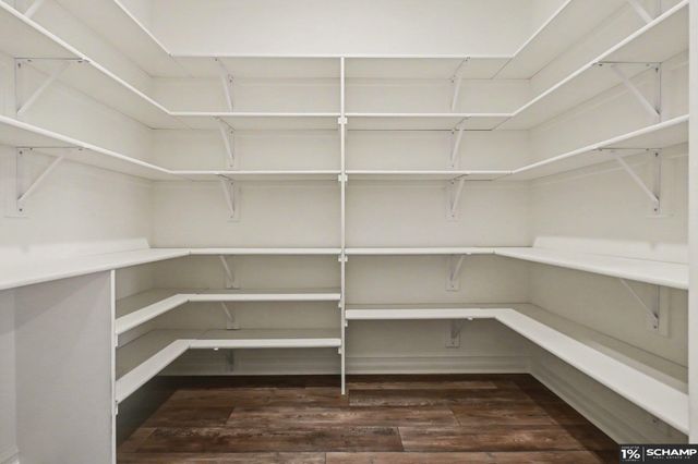 17270 Lynn Crest Lane, Springfield, NE 68059