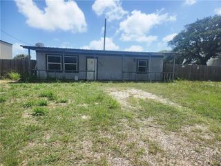 1315 4th St, Ingleside, TX 78362