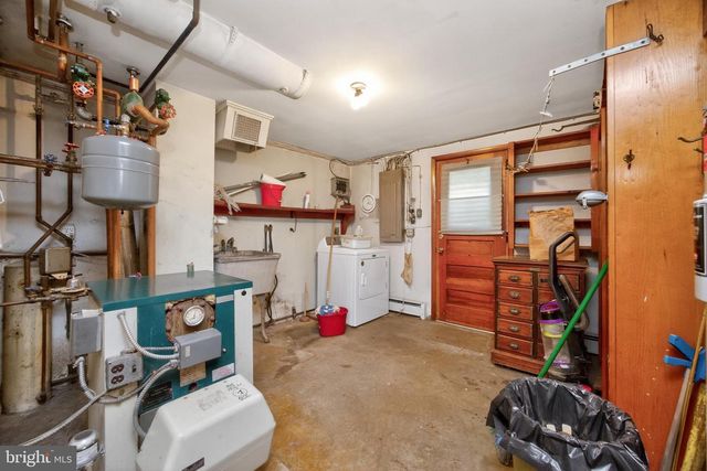 40 2ND ST, Schwenksville, PA 19473