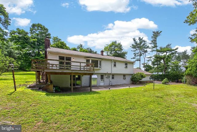 40 2ND ST, Schwenksville, PA 19473