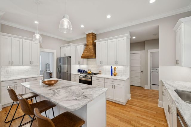 3837 Hamill Road, Hixson, TN 37343