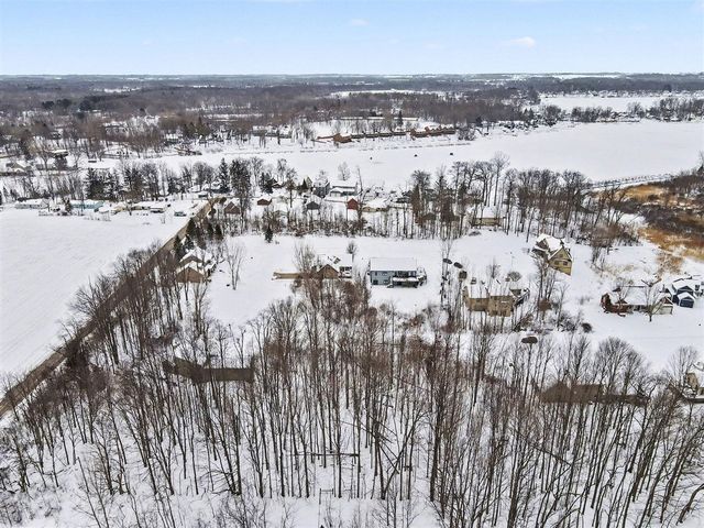 8655 Heron Court, Watervliet, MI 49098