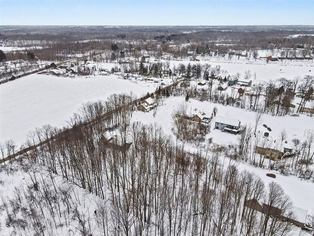 8655 Heron Court, Watervliet, MI 49098