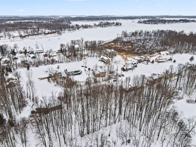 8655 Heron Court, Watervliet, MI 49098