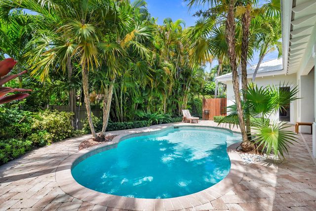 235 Claremont Lane, Palm Beach Shores, FL 33404