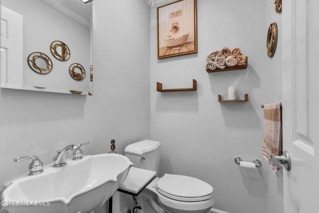 21 Concord Circle, Howell, NJ 07731