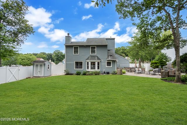 21 Concord Circle, Howell, NJ 07731