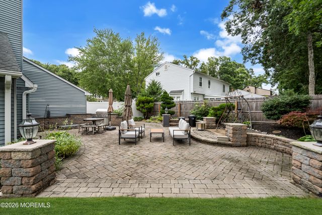 21 Concord Circle, Howell, NJ 07731