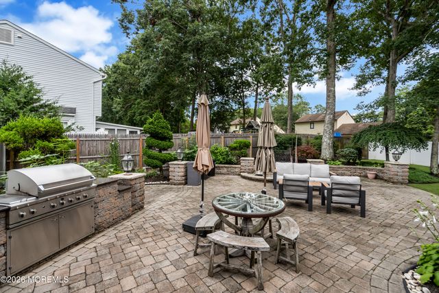 21 Concord Circle, Howell, NJ 07731