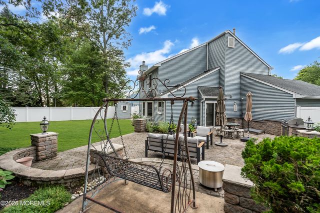 21 Concord Circle, Howell, NJ 07731