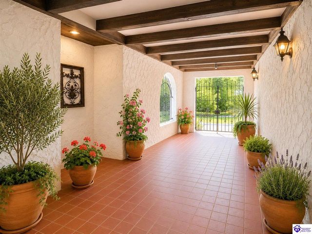 100 Roundtop Road, Elizabethtown, KY 42701