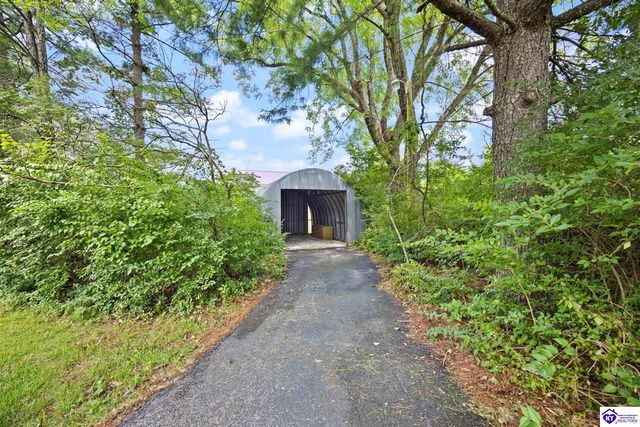 100 Roundtop Road, Elizabethtown, KY 42701