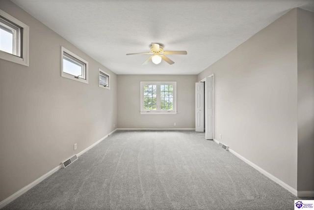 100 Roundtop Road, Elizabethtown, KY 42701