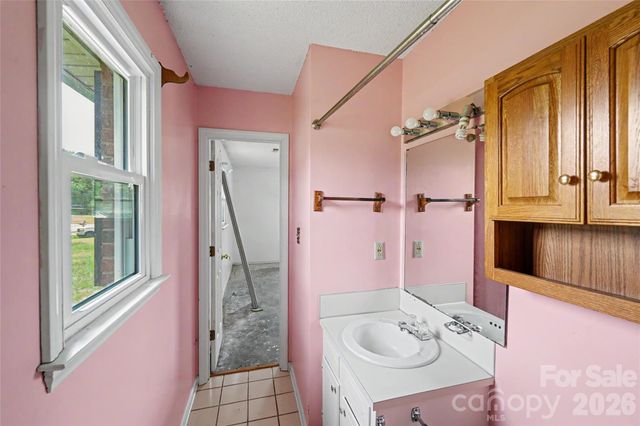 406 Greyfield Drive, Kings Mountain, NC 28086
