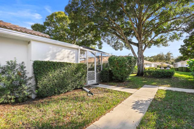 2404 Pin Oak Court, Palm Beach Gardens, FL 33410