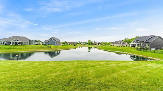 5272 Greyson Heights Drive, Auburn, IN 46706