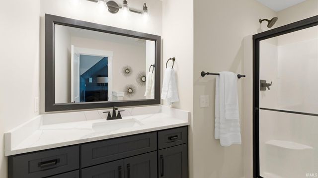 5272 Greyson Heights Drive, Auburn, IN 46706