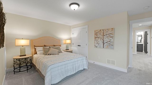 5272 Greyson Heights Drive, Auburn, IN 46706