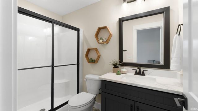 5272 Greyson Heights Drive, Auburn, IN 46706