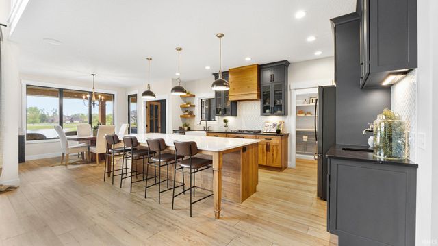 5272 Greyson Heights Drive, Auburn, IN 46706