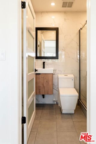 2500 Abbot Kinney Boulevard 11, Venice, CA 90291