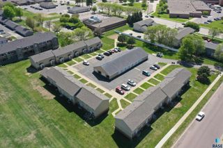 4509 -4515 E 3rd St Street, Sioux Falls, SD 57110