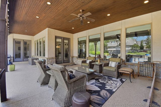 1113 W 108th Place S, Jenks, OK 74037
