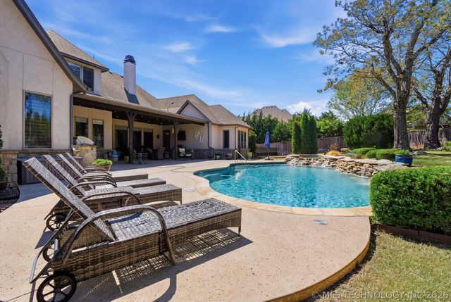 1113 W 108th Place S, Jenks, OK 74037