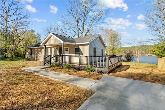 3615 Lake Kathy Road, Tunnel Hill, GA 30755