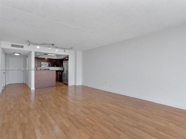 18021 Biscayne Boulevard 603, Aventura, FL 33160