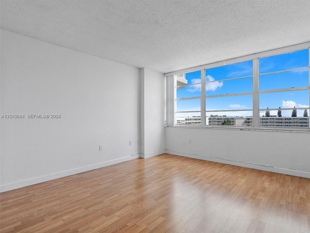 18021 Biscayne Boulevard 603, Aventura, FL 33160