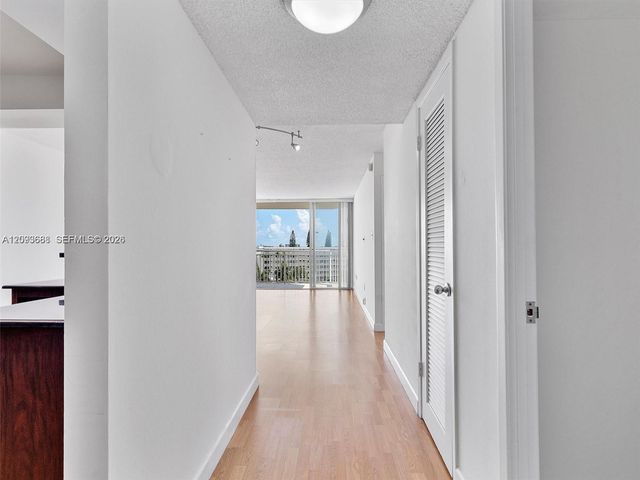 18021 Biscayne Boulevard 603, Aventura, FL 33160