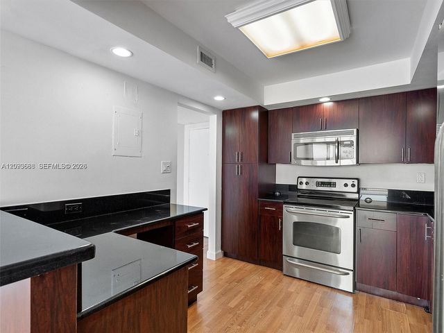 18021 Biscayne Boulevard 603, Aventura, FL 33160