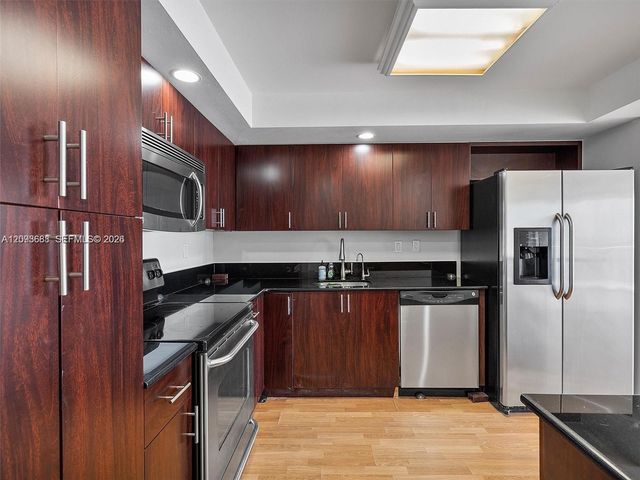 18021 Biscayne Boulevard 603, Aventura, FL 33160