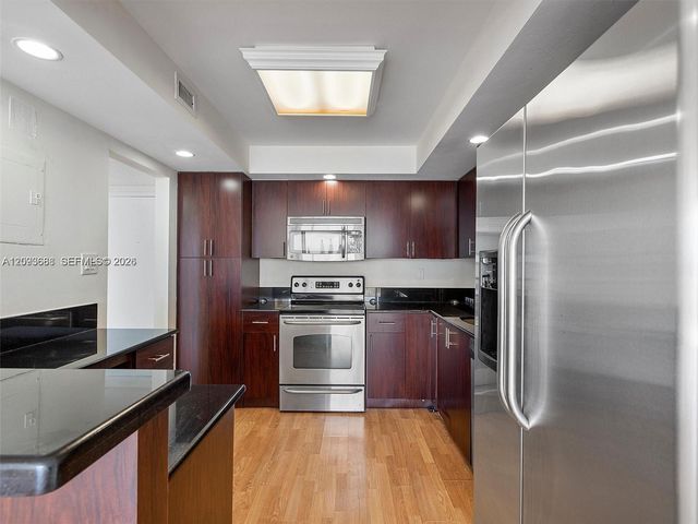 18021 Biscayne Boulevard 603, Aventura, FL 33160