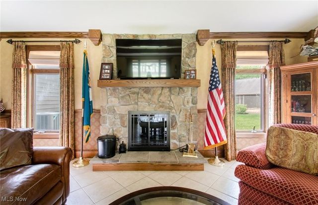 347 State Route 14, Columbiana, OH 44408