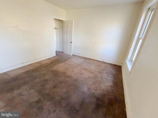 70 E SPRINGER ST, Philadelphia, PA 19119