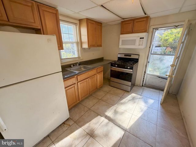 70 E SPRINGER ST, Philadelphia, PA 19119
