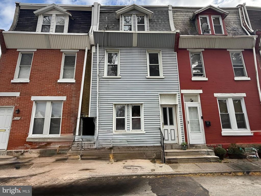 70 E SPRINGER ST, Philadelphia, PA 19119